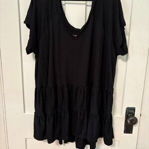 Roaman's Short sleeve tiered black blouse